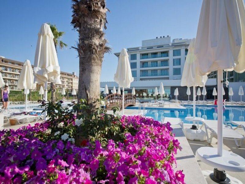 Hotel Tui Day And Night Connected Club Life Belek Exterior foto